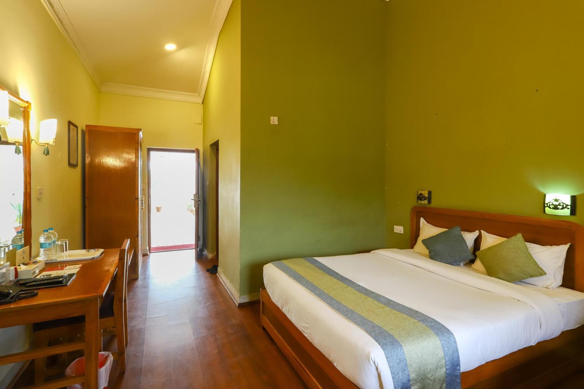 Dreamland Gold Resort & Hotel Bhairāhawā Exterior foto